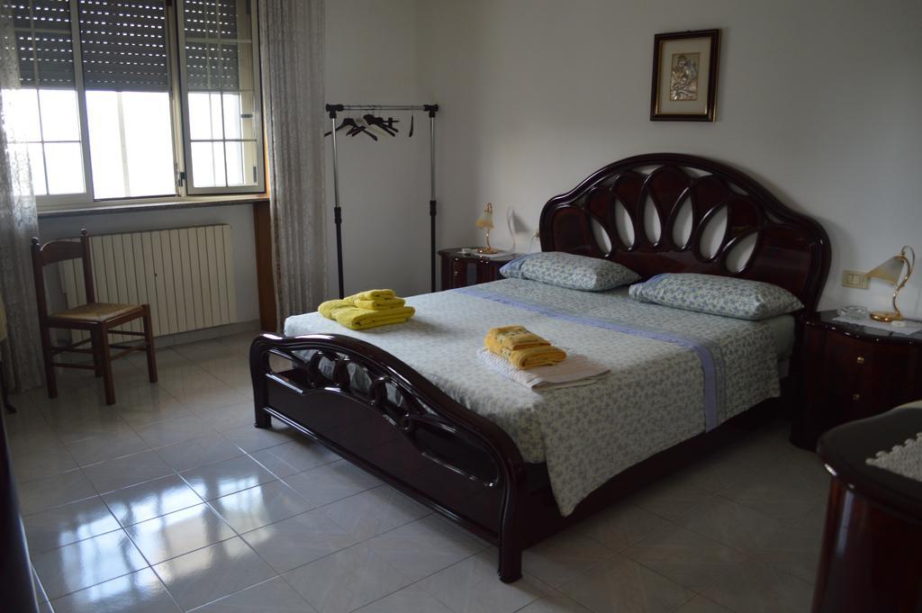 ויניאקסטריזי B&B Le Rose חדר תמונה