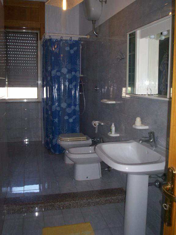ויניאקסטריזי B&B Le Rose חדר תמונה